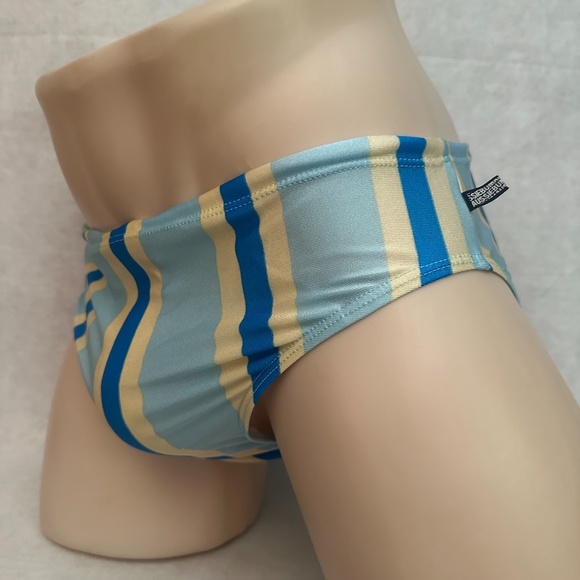 Aussiebum Striped Swim Briefs 32-38" waist Gently worn Nylon / spandex - Picture 2 of 4